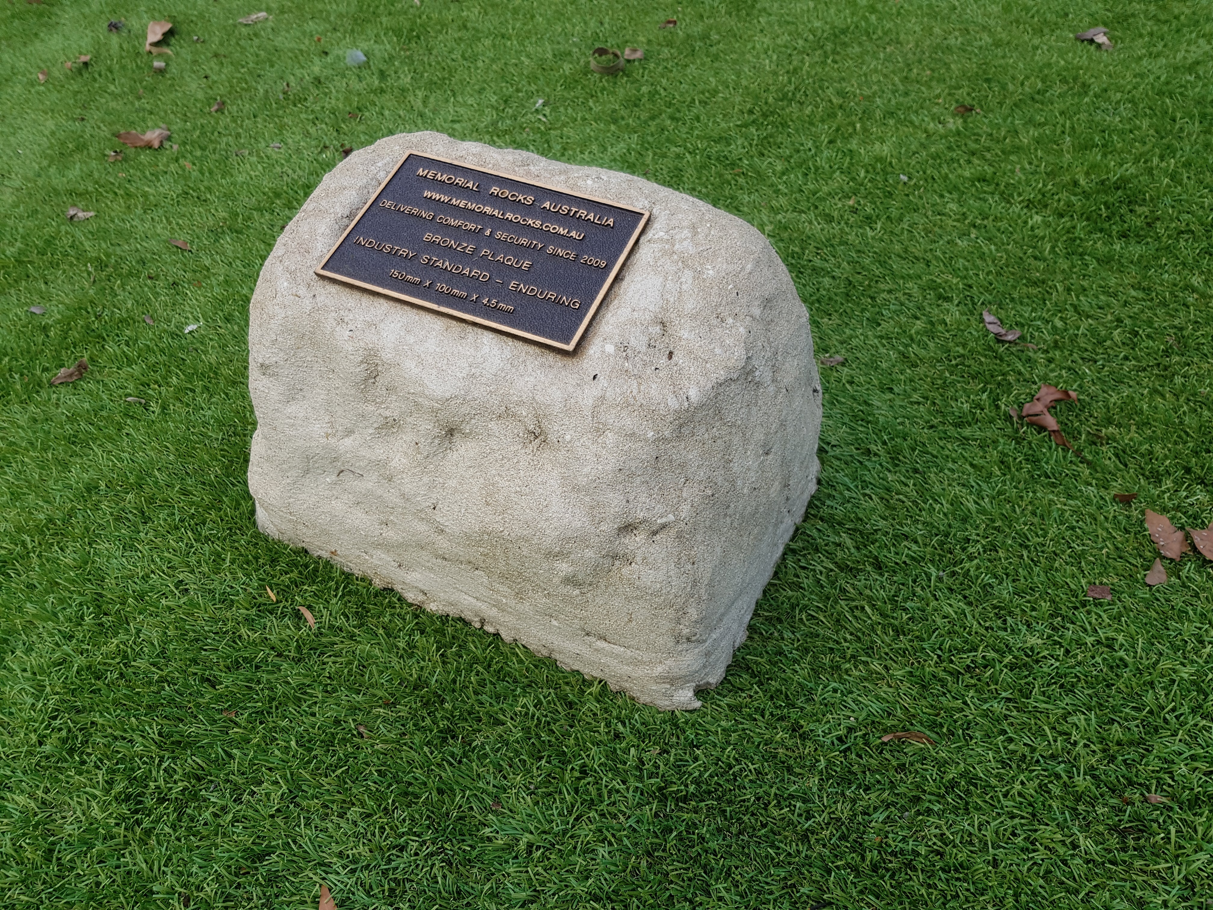 Memorial Rock Head Stone  Urn 1590 Regular  Novelty