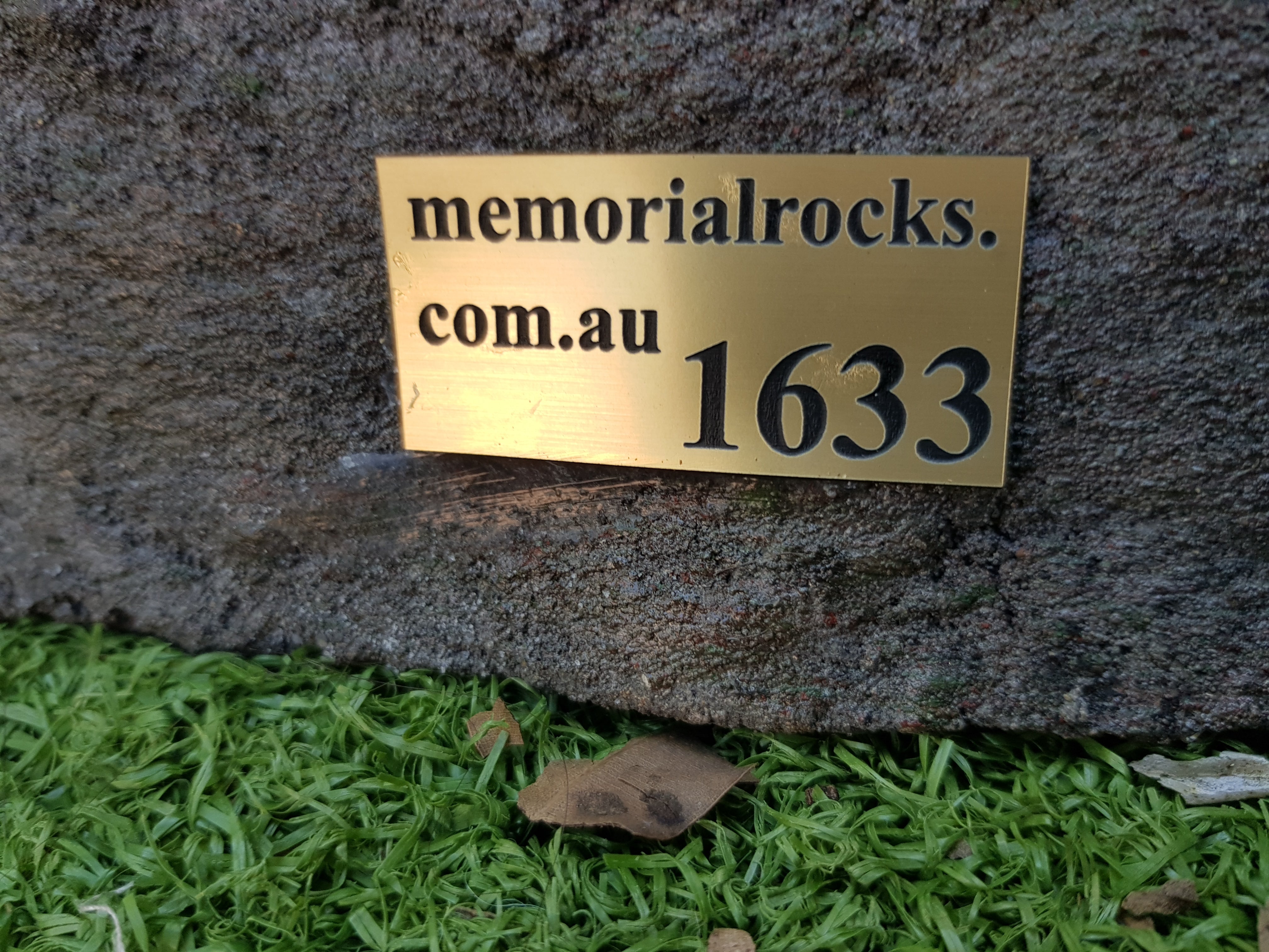 Memorial Rock Urn 1633  Large Black