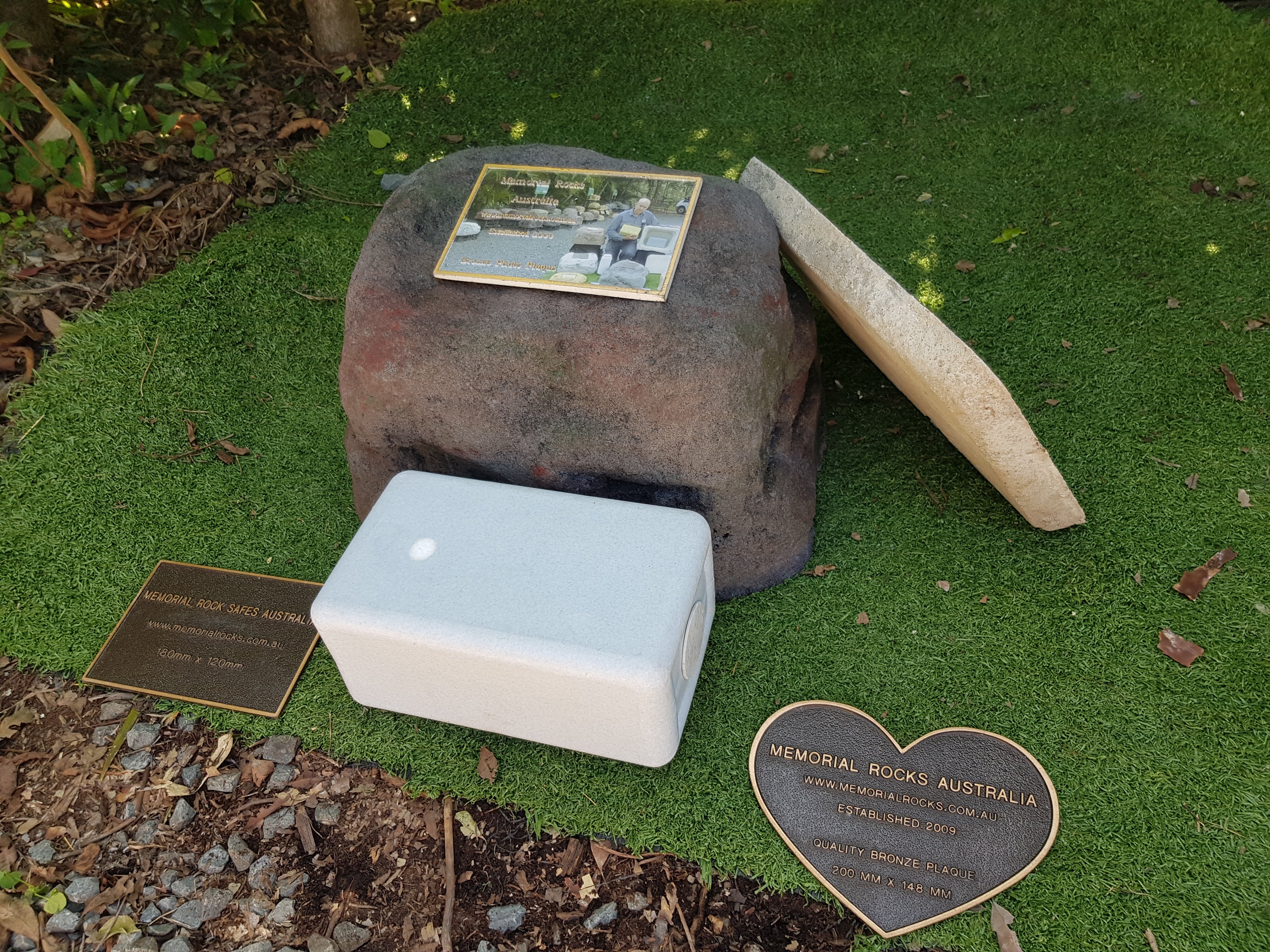 Memorial Rock Urn 1633  Large Black