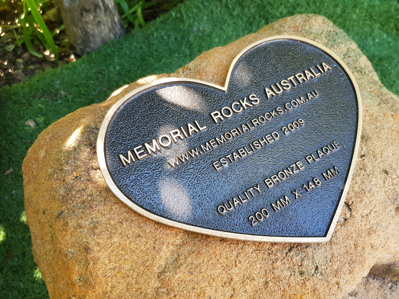 Australian made outdoor cremation urn. – Memorial Rocks Australia