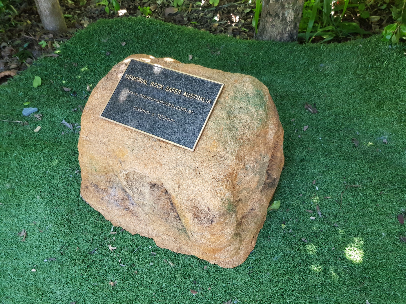 Large Memorial Rocks Australian made outdoor cremation urn. – Memorial Rocks Australia