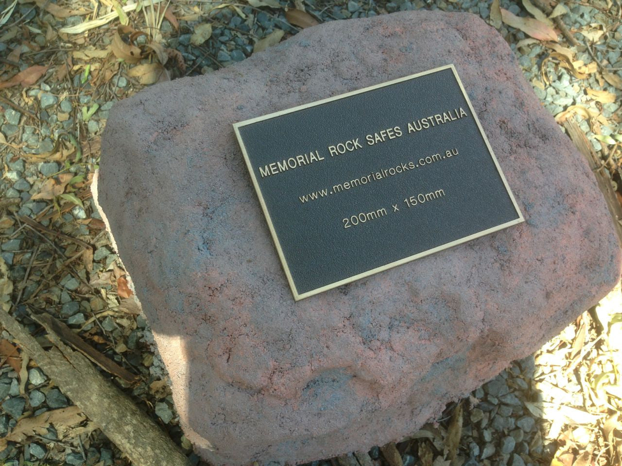 Quality Bronze Plaque Size 200mm x 150mm – Memorial Rocks Australia